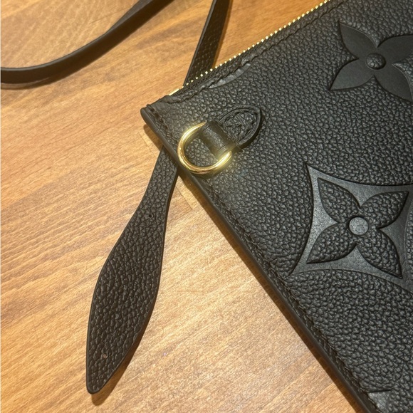 Louis Vuitton Empreinte Pouch in Noir with Strap from Neverfull MM Bag LV NEW - Picture 7 of 10